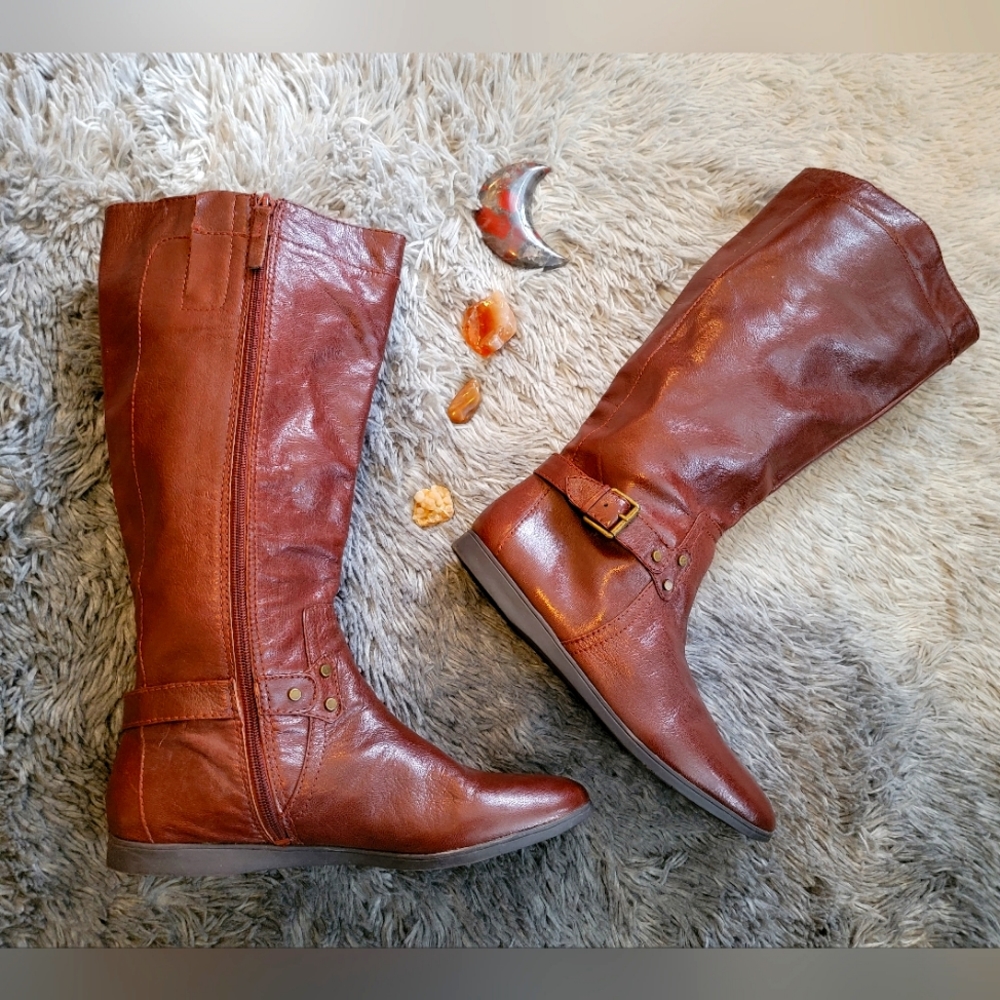 Nine West Almond Toe Cinnamon colored zip up boots Leather